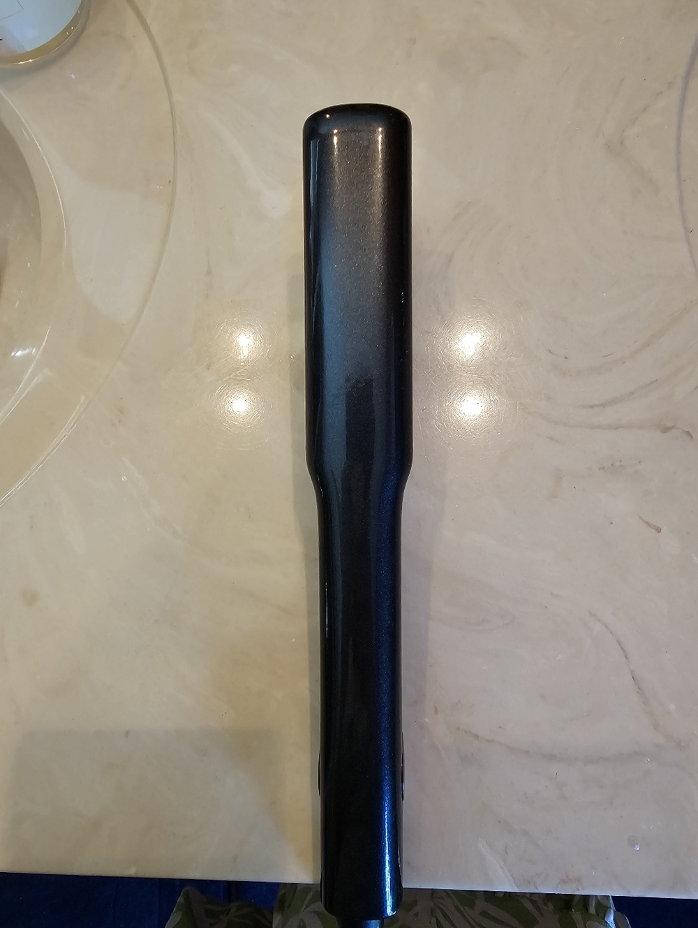 CHI G2 2nd Generation 1 1/4” Ceramic Titanium Flat Iron Grooming - Picture 6 of 7